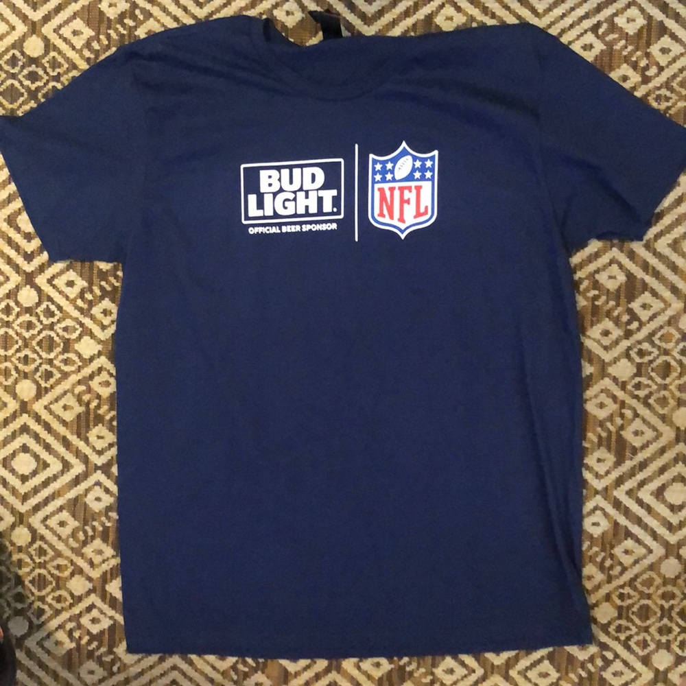 Size large bud light tee